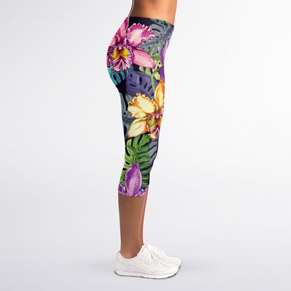 Colorful Watercolor Cattleya Print Women's Capri Leggings