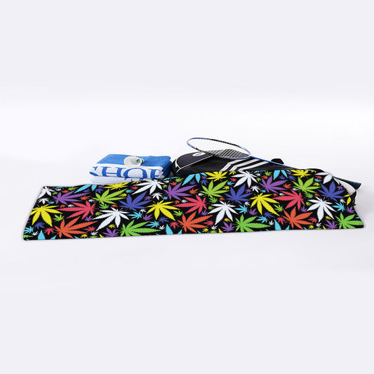 Colorful Weed Leaf Pattern Print Sports Towel
