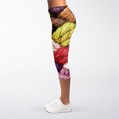 Colorful Wool Yarns Print Women's Capri Leggings