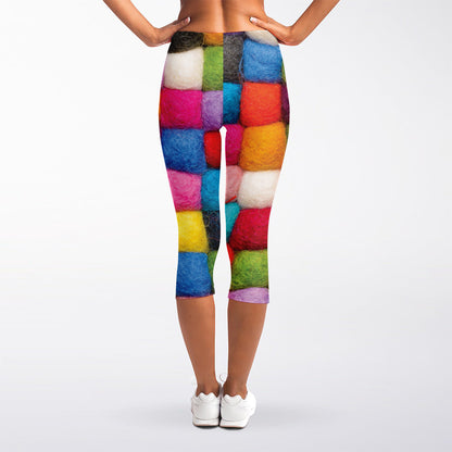 Colorful Yarn Balls Print Women's Capri Leggings