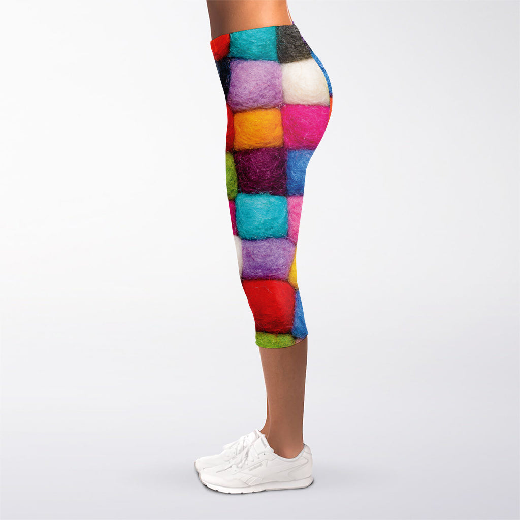 Colorful Yarn Balls Print Women's Capri Leggings