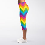Colorful Zigzag Pattern Print Women's Capri Leggings