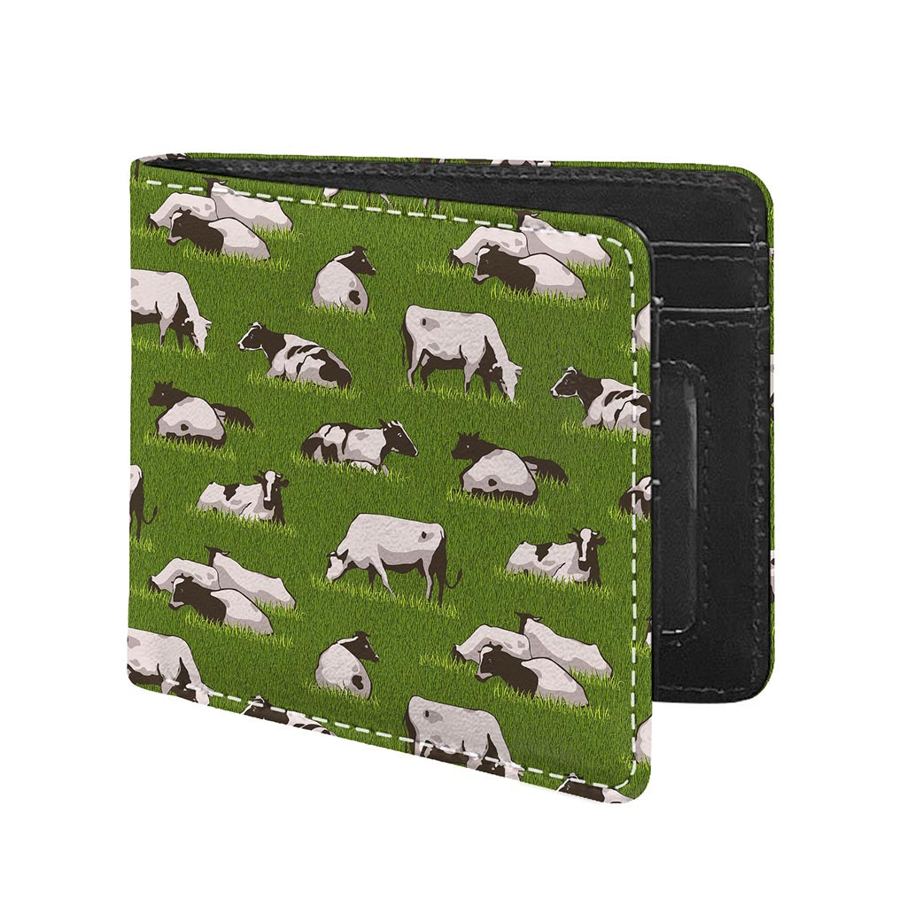 Cow On Green Grass Pattern Print Bifold Wallet