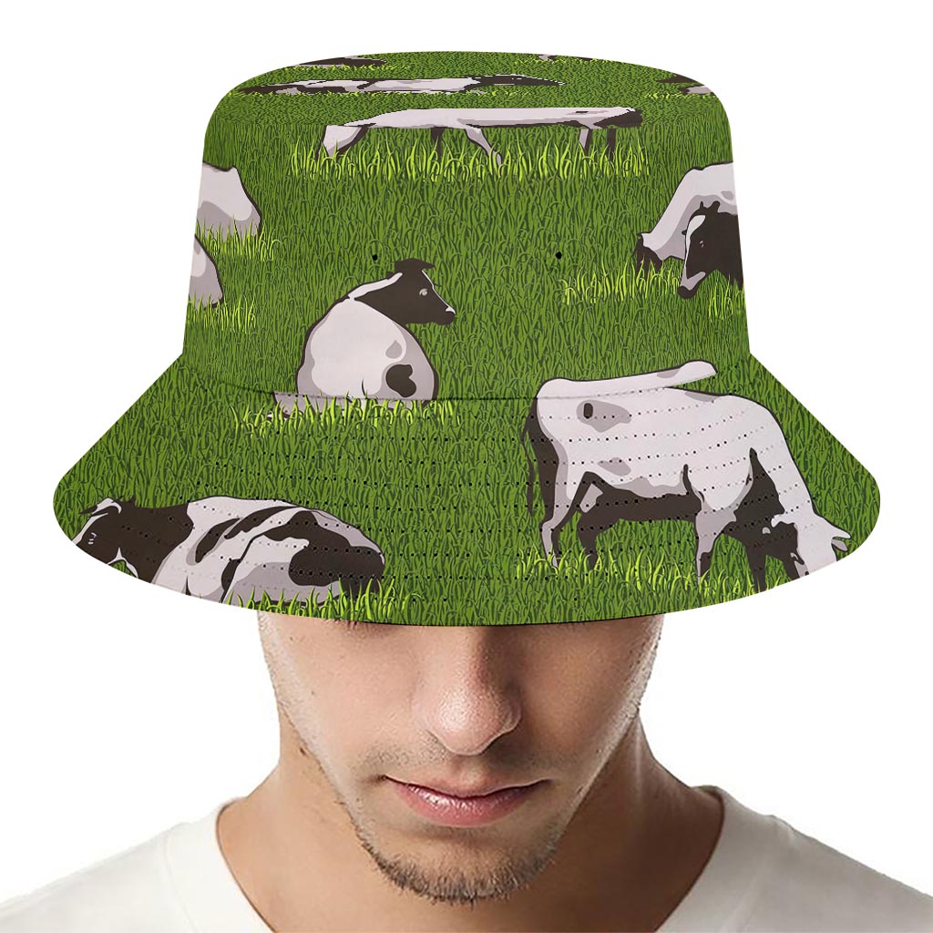Cow On Green Grass Pattern Print Bucket Hat