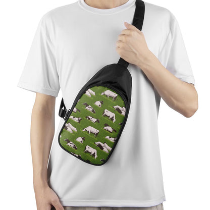 Cow On Green Grass Pattern Print Chest Bag