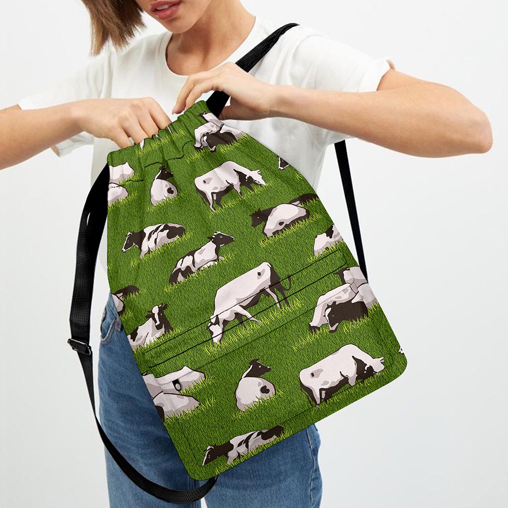 Cow On Green Grass Pattern Print Drawstring Backpack