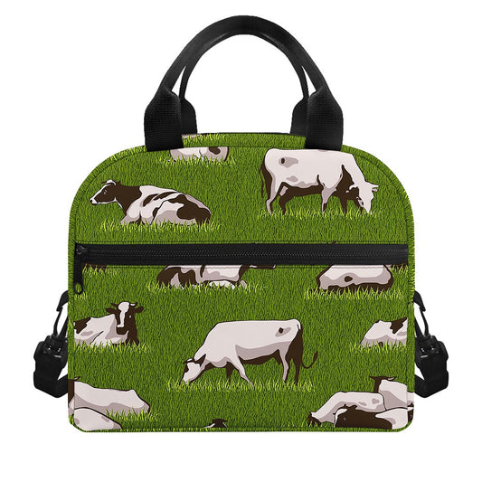 Cow On Green Grass Pattern Print Insulated Lunch Bag