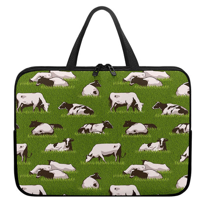 Cow On Green Grass Pattern Print Laptop Sleeve With Handle