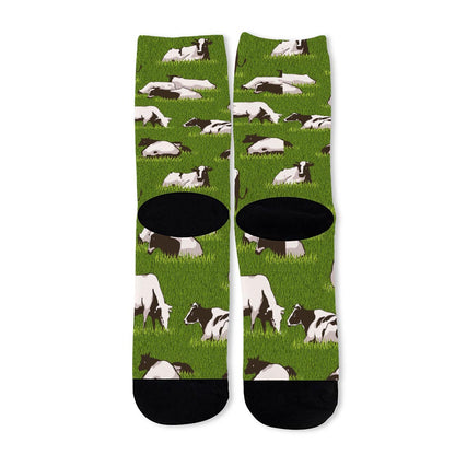 Cow On Green Grass Pattern Print Long Socks