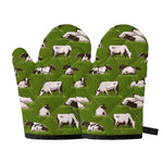 Cow On Green Grass Pattern Print Oven Mitts