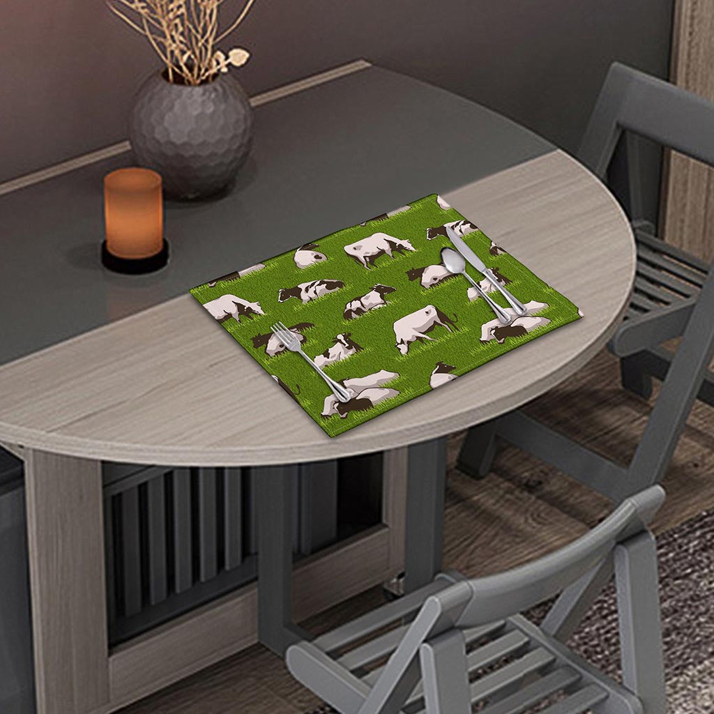 Cow On Green Grass Pattern Print Placemat