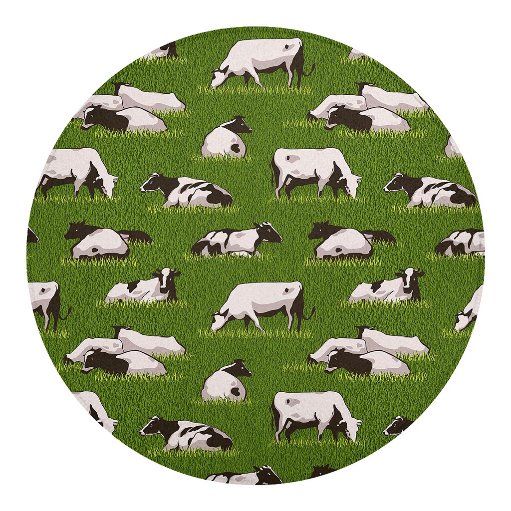Cow On Green Grass Pattern Print Round Blanket