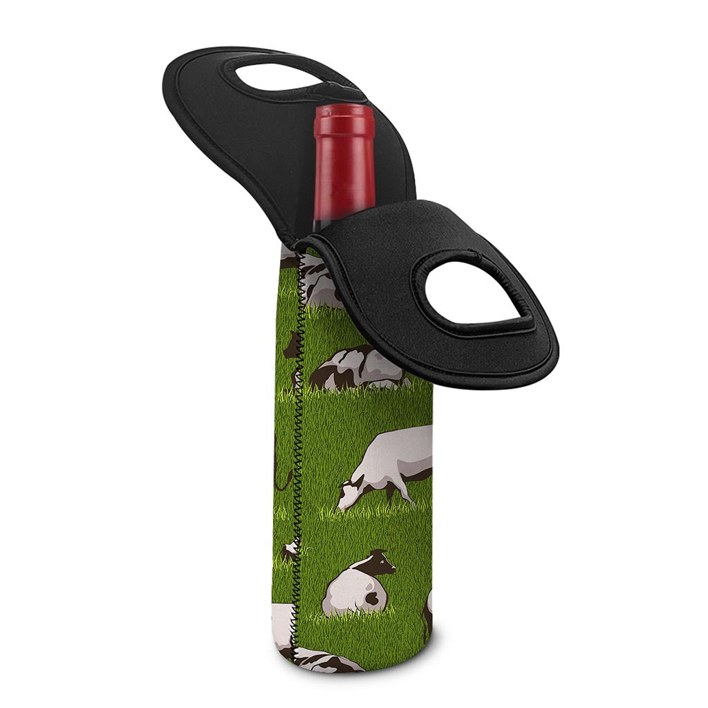 Cow On Green Grass Pattern Print Single Neoprene Wine Tote