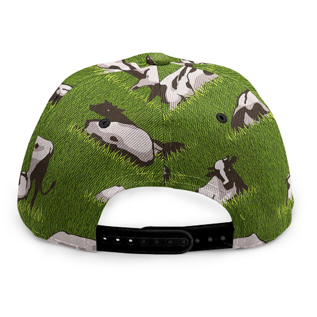 Cow On Green Grass Pattern Print Snapback Cap