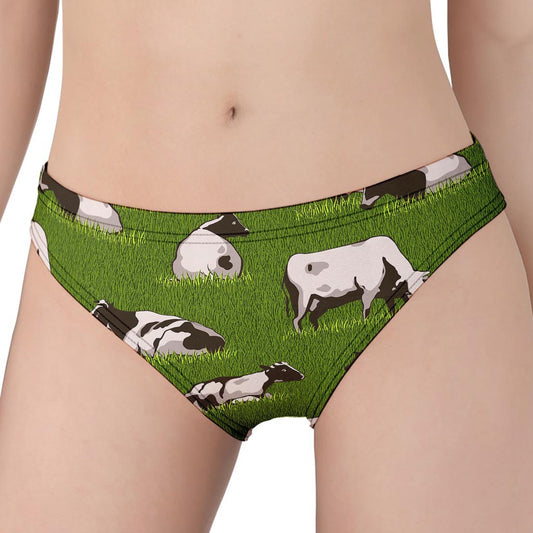 Cow On Green Grass Pattern Print Women's Panties