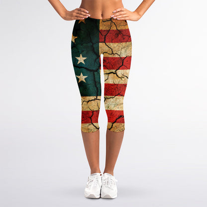 Cracked American Flag Print Women's Capri Leggings