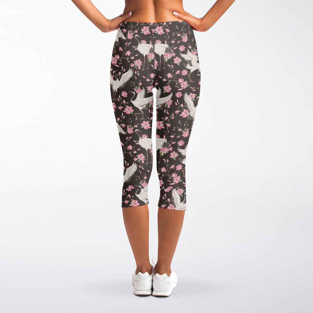 Crane Bird And Flower Pattern Print Women's Capri Leggings