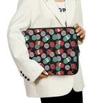 Crochet Yarn Pattern Print Laptop Sleeve