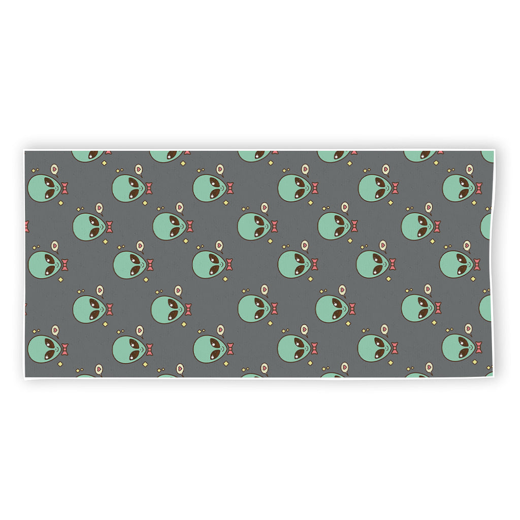 Cute Alien With Bow Tie Print Beach Towel