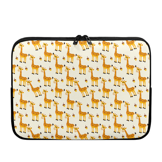 Cute Baby Giraffe Pattern Print Laptop Sleeve
