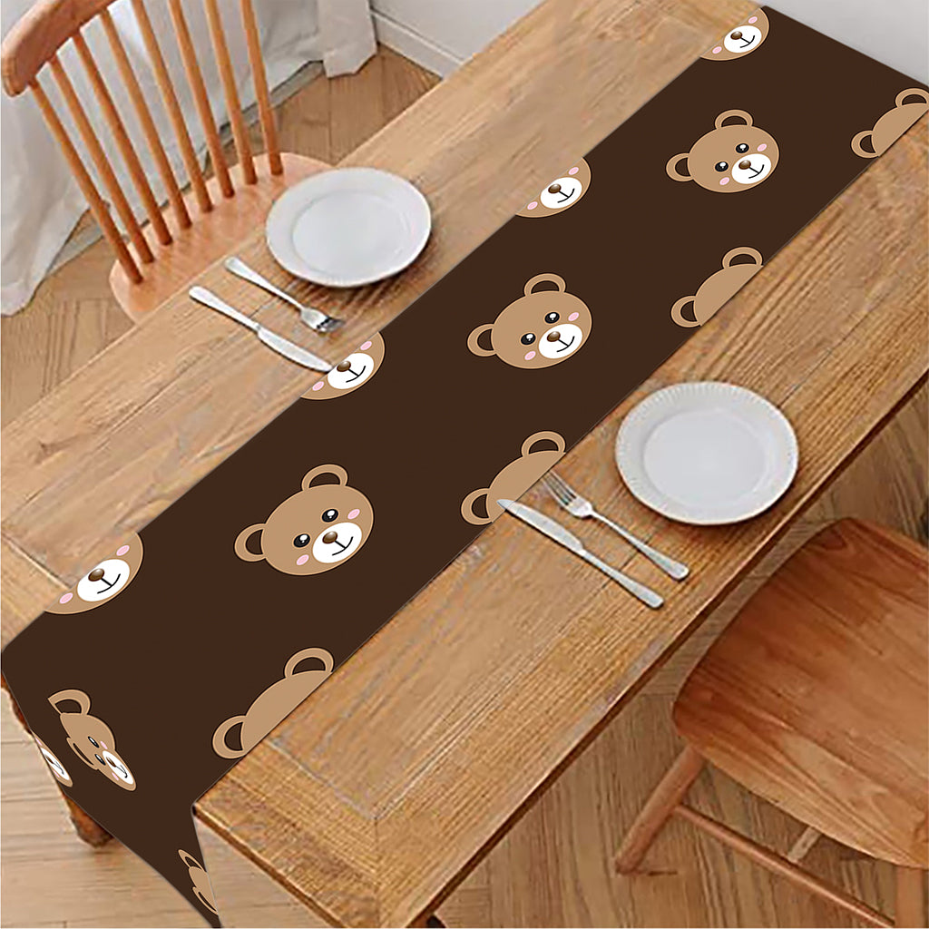 Cute Baby Grizzly Bear Pattern Print Table Runner