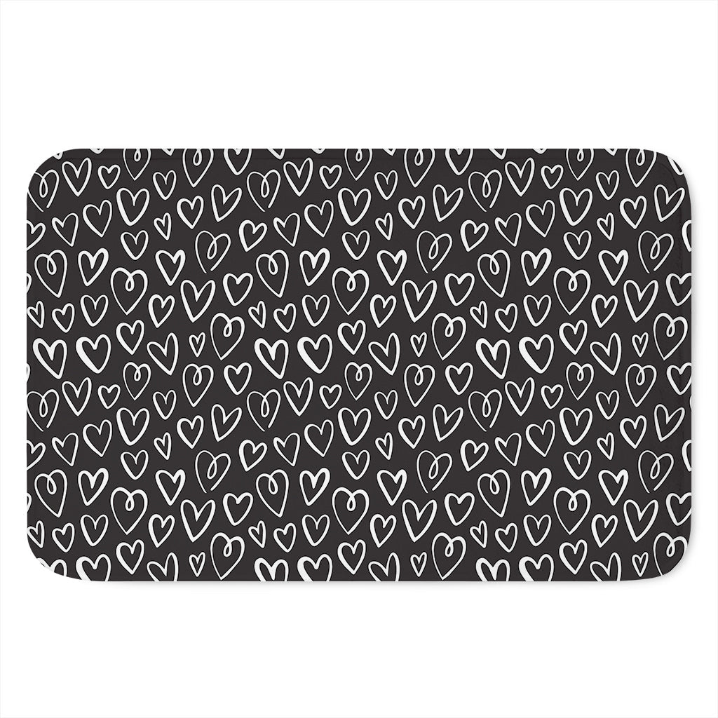 Cute Black And White Heart Pattern Print Indoor Door Mat