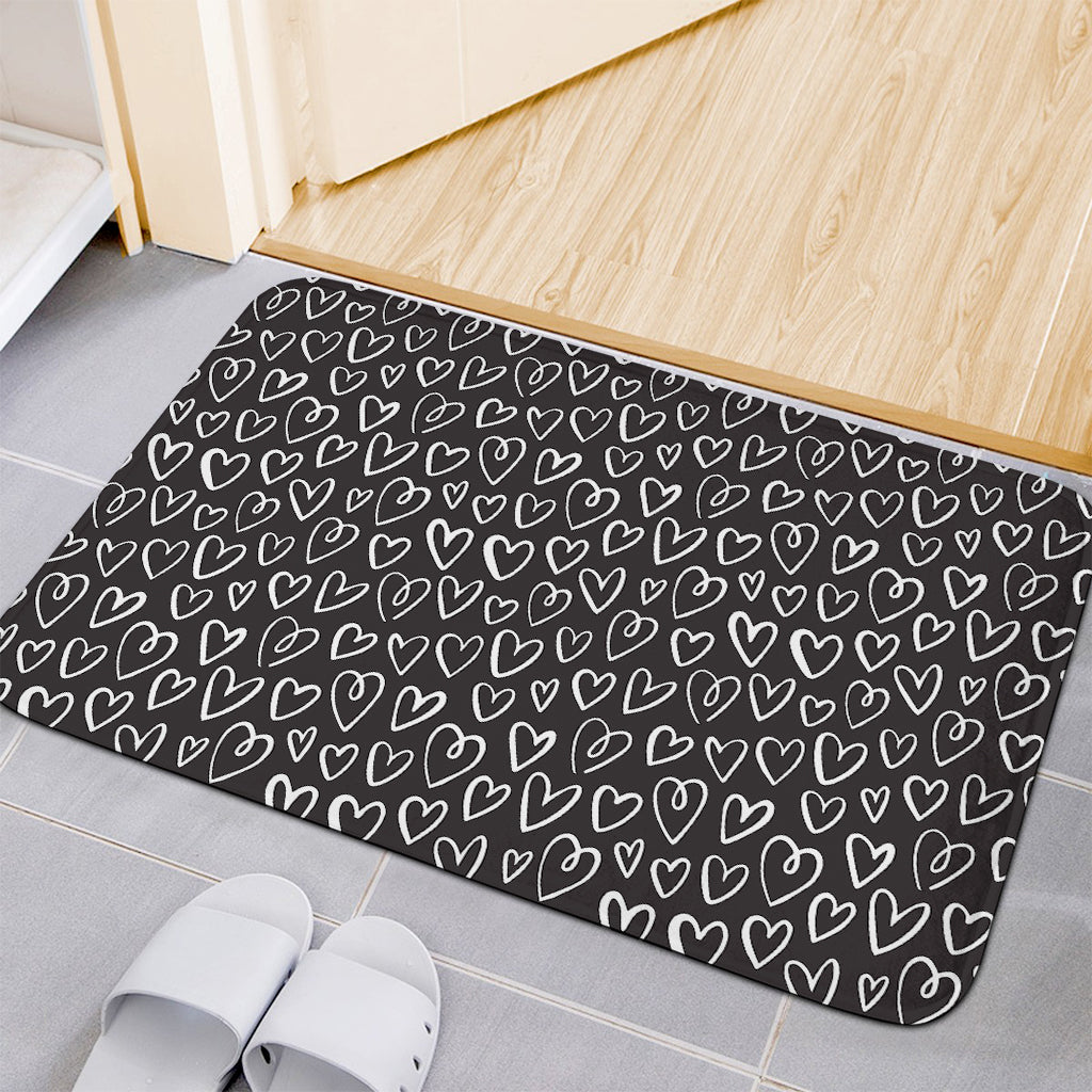 Cute Black And White Heart Pattern Print Indoor Door Mat