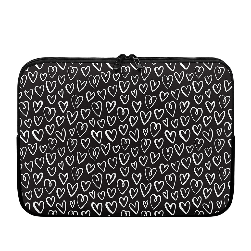 Cute Black And White Heart Pattern Print Laptop Sleeve