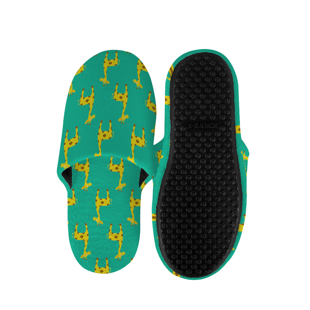 Cute Cartoon Giraffe Pattern Print Slippers