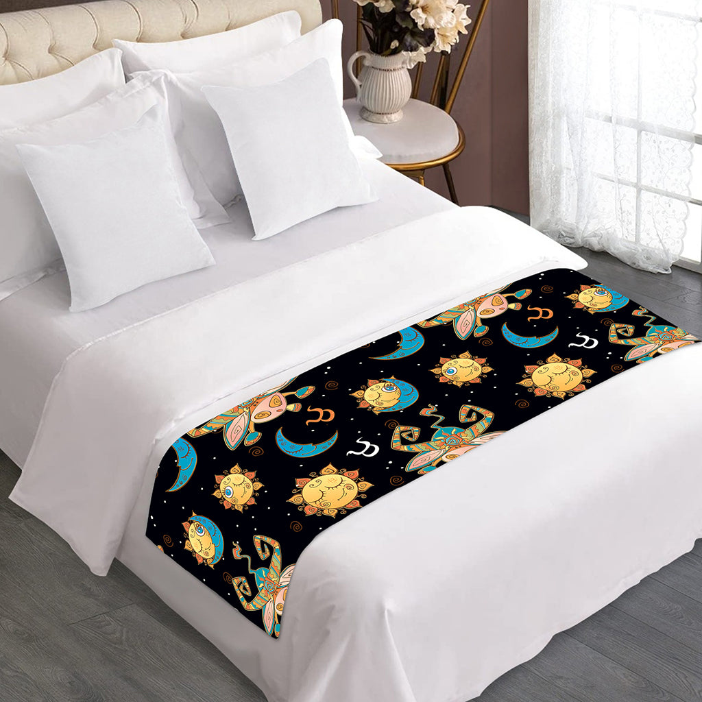 Cute Cartoon Taurus Pattern Print Bed Runner