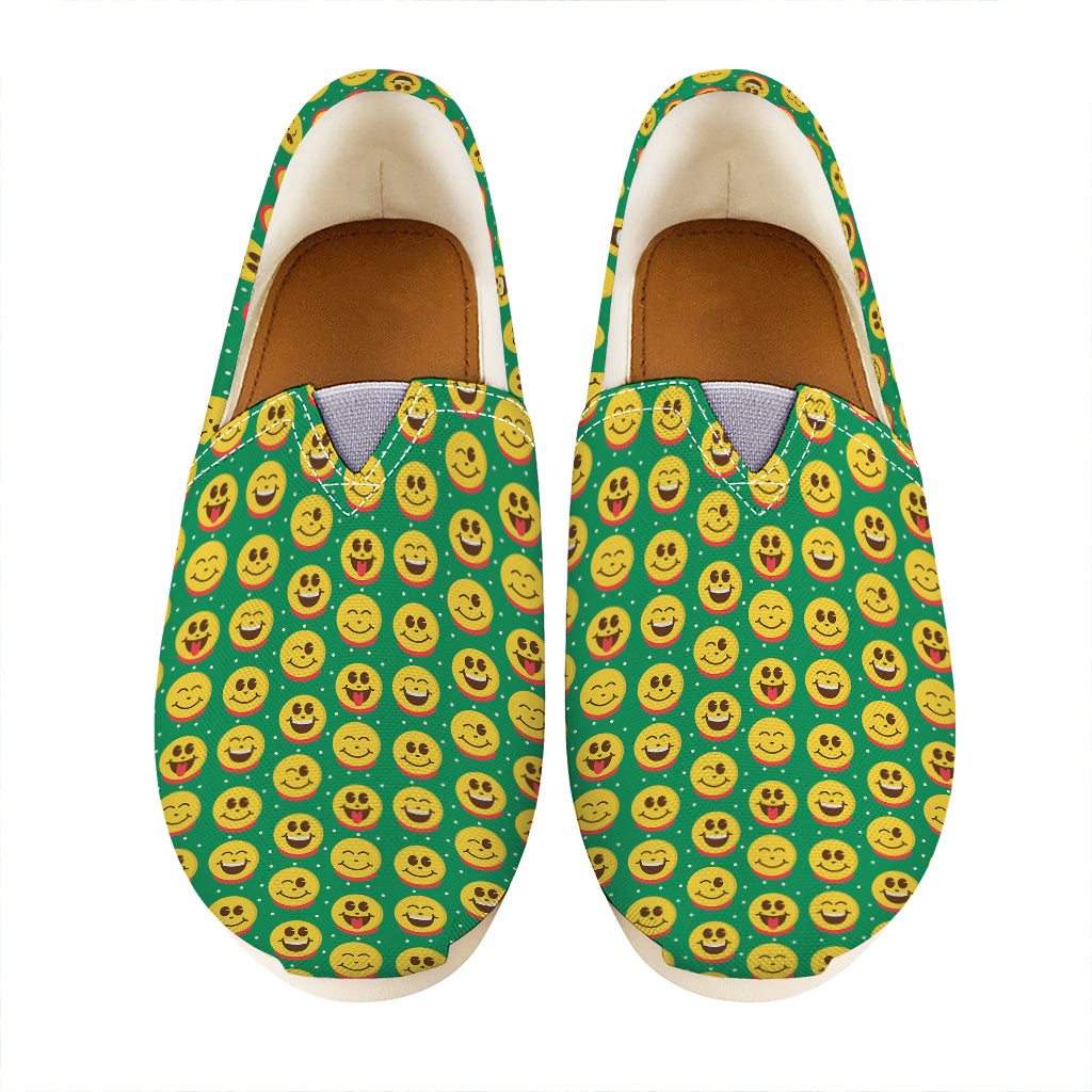 Cute Christmas Emoji Pattern Print Casual Shoes