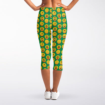 Cute Christmas Emoji Pattern Print Women's Capri Leggings