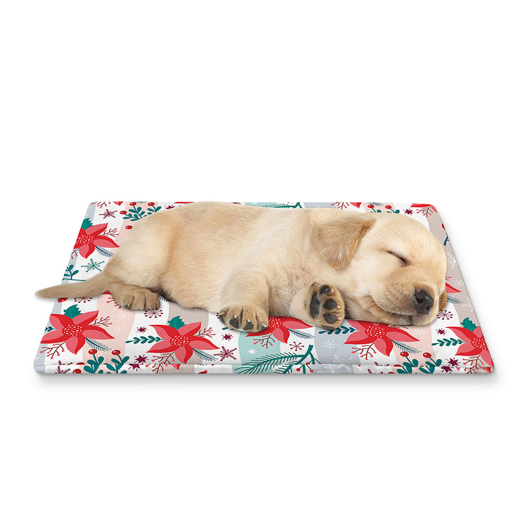 Cute Christmas Poinsettia Pattern Print Pet Cooling Mat Cover