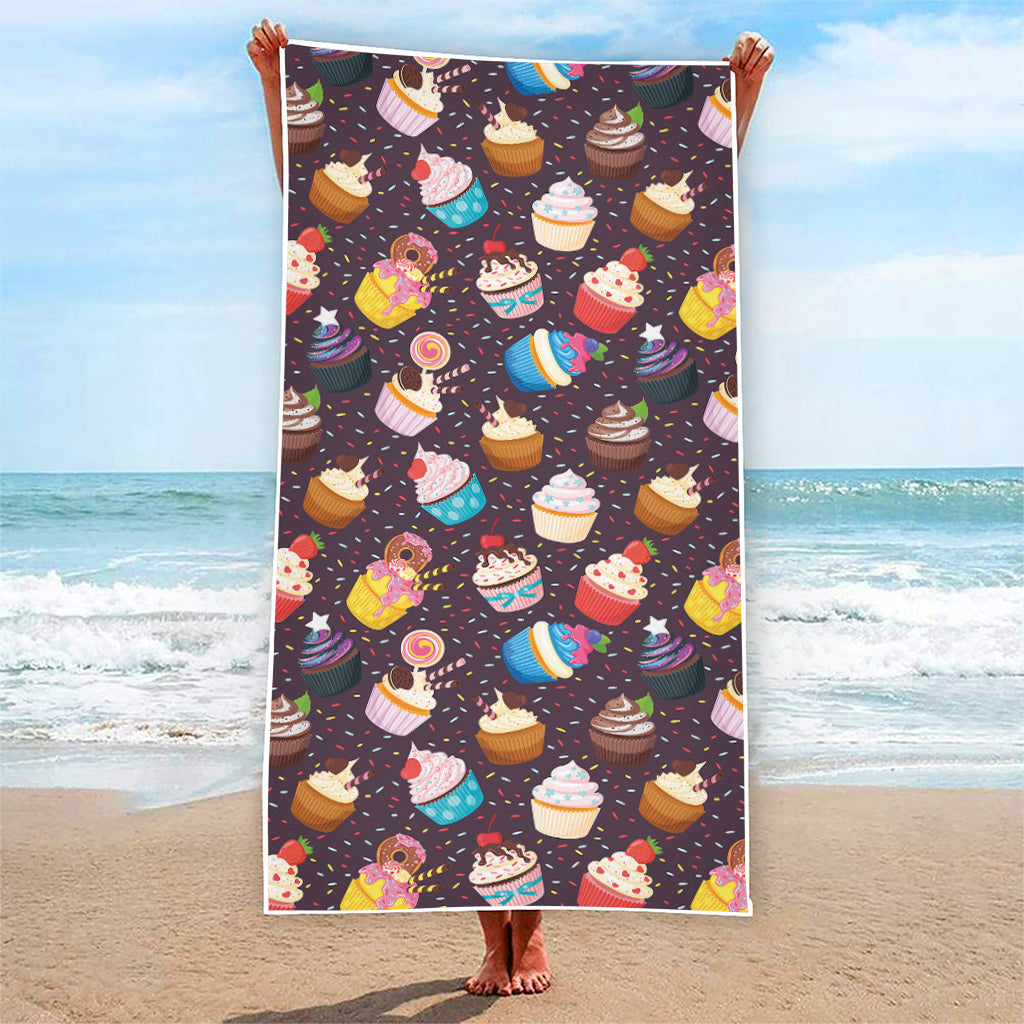 Cute Cupcake Pattern Print Beach Towel