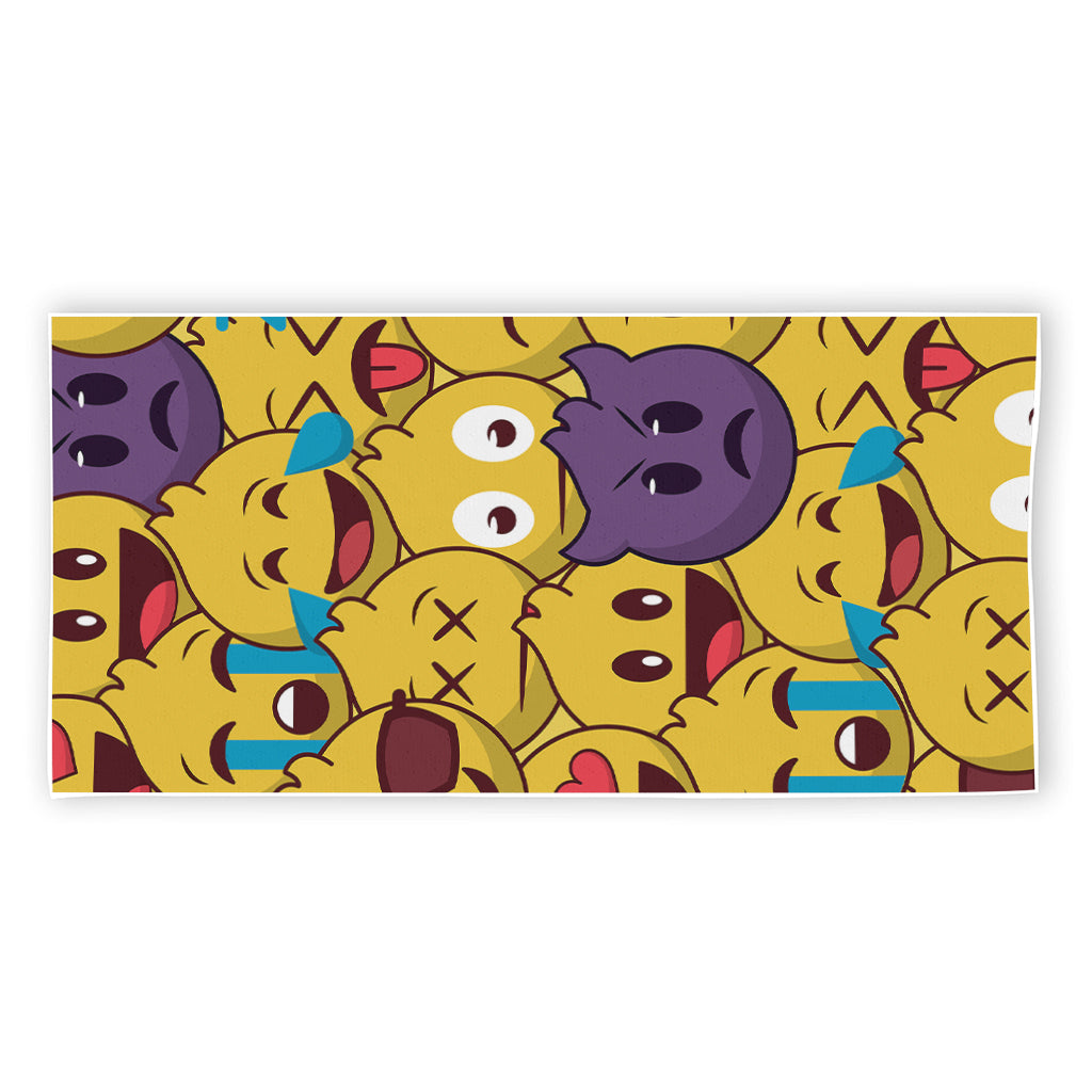 Cute Emoji Pattern Print Beach Towel