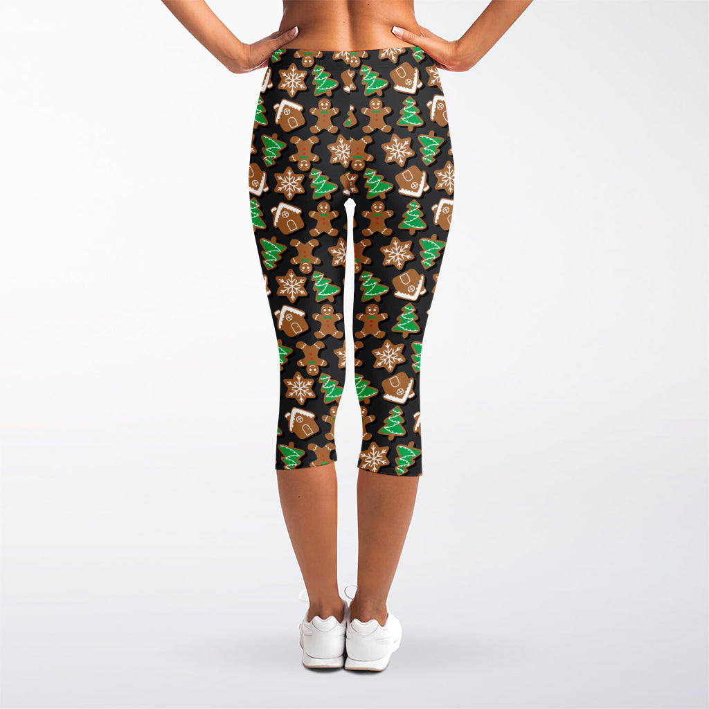 Cute Gingerbread Pattern Print Women's Capri Leggings