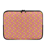 Cute Giraffe Pattern Print Laptop Sleeve