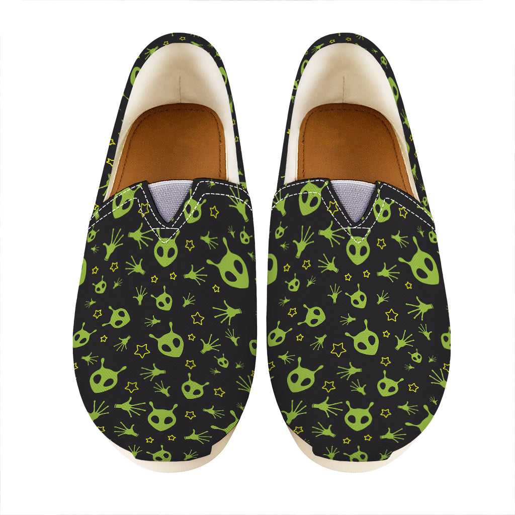 Cute Green Alien Pattern Print Casual Shoes