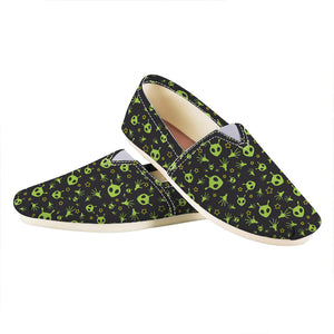 Cute Green Alien Pattern Print Casual Shoes