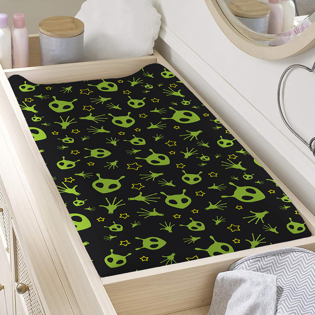 Cute Green Alien Pattern Print Changing Pad Cover