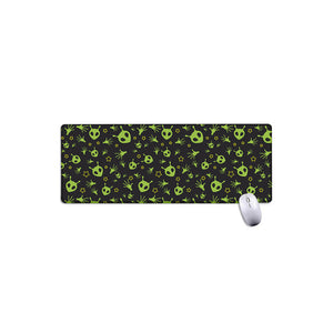 Cute Green Alien Pattern Print Extended Mouse Pad