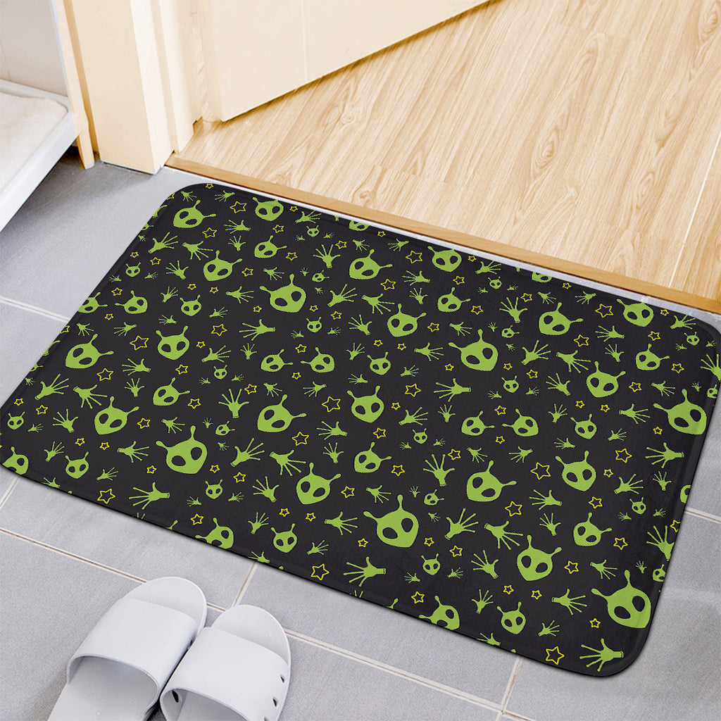 Cute Green Alien Pattern Print Indoor Door Mat