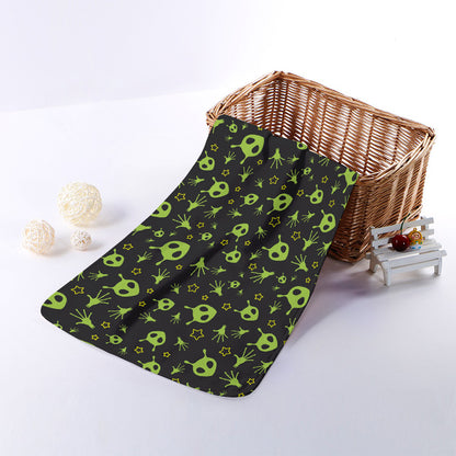 Cute Green Alien Pattern Print Towel