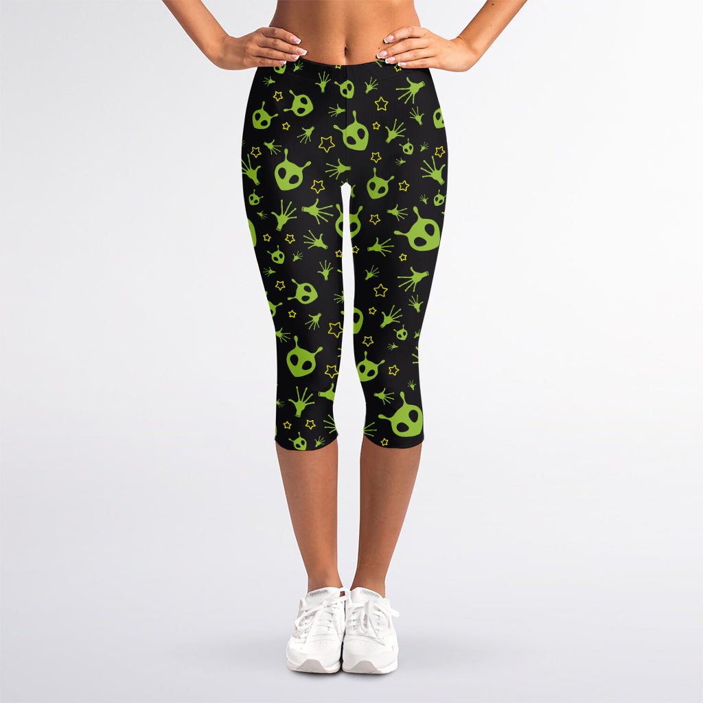 Cute Green Alien Pattern Print Women's Capri Leggings