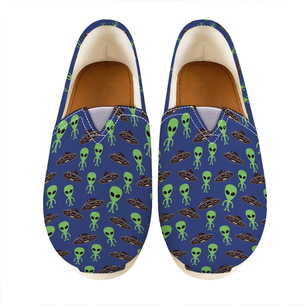 Cute Green Alien UFO Print Casual Shoes