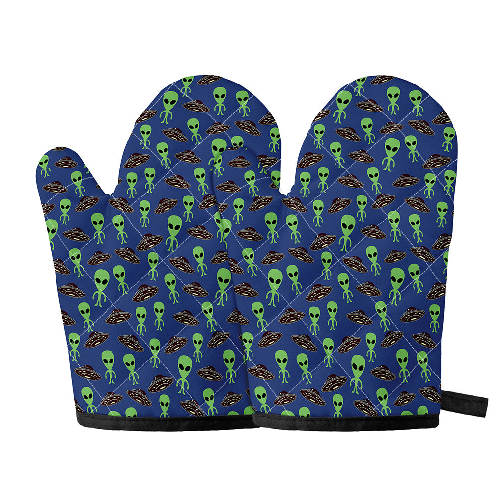 Cute Green Alien UFO Print Oven Mitts