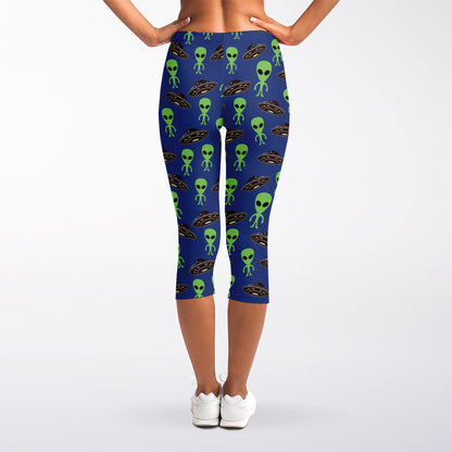 Cute Green Alien UFO Print Women's Capri Leggings