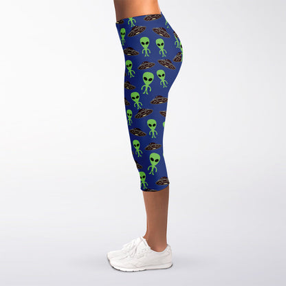 Cute Green Alien UFO Print Women's Capri Leggings
