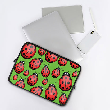Cute Ladybug Pattern Print Laptop Sleeve