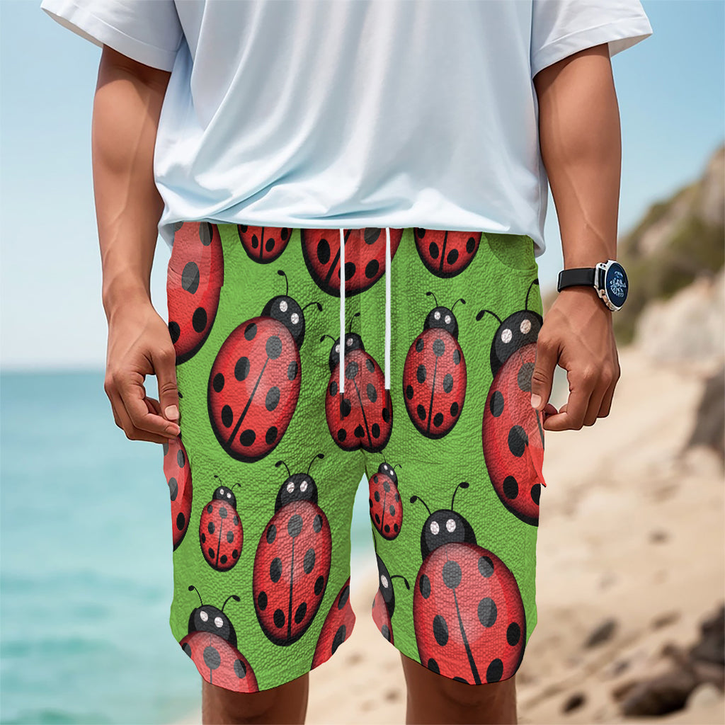 Cute Ladybug Pattern Print Men's Cargo Shorts